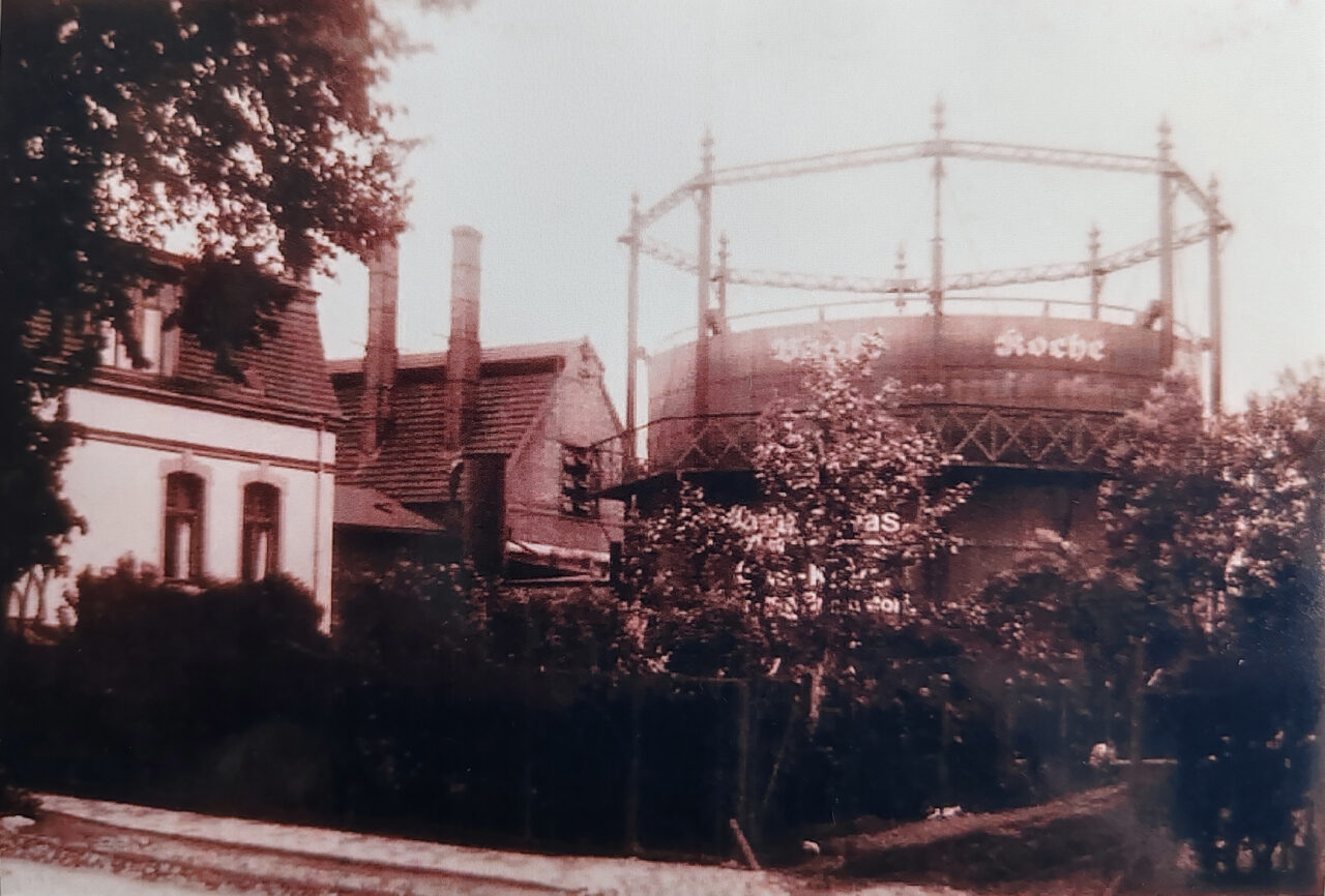 Historische Aufnahme des Gasometers aus dem Jahr 1910